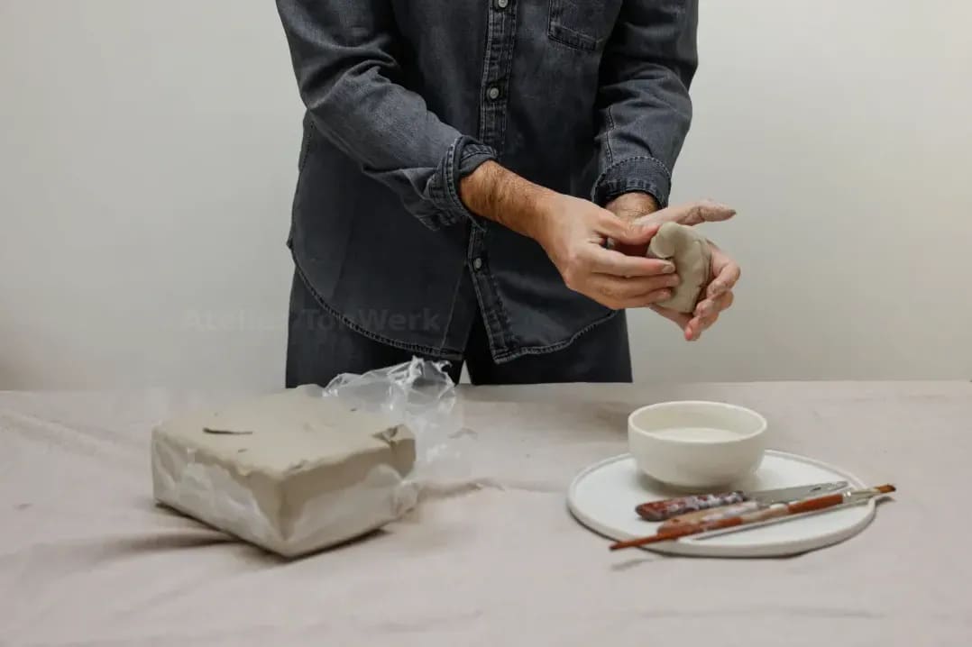 So läuft ein Keramik-Workshop bei Atelier TonWerk ab